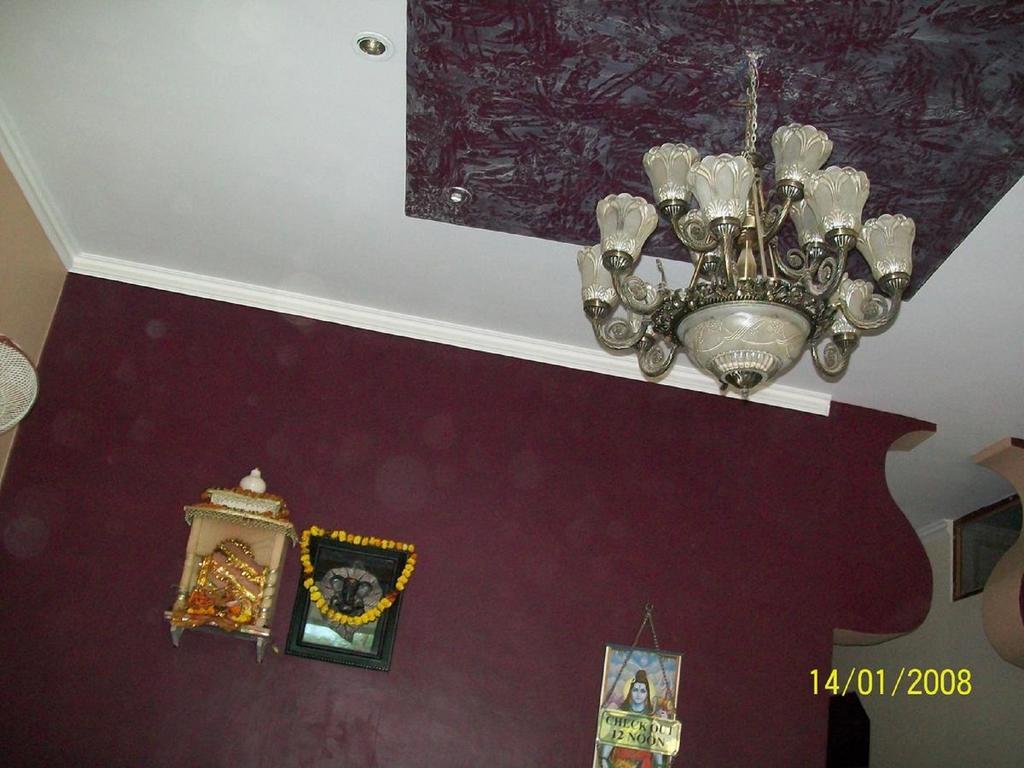 Abhiraj Guest House Матура Екстериор снимка